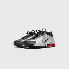 Nike Shox R4 P1 - Black / Metallic Silver / Max Orange | Kith Black / Metallic Silver / Max Orange