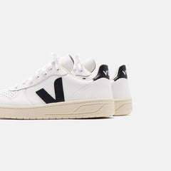 Veja WMNS V-10 - Extra White / Black | Kith Extra White / Black