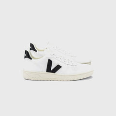 Veja WMNS V-10 Extra White / Black | Kith