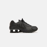 Nike WMNS Shox R4 - Black / Black / Max Orange | Kith Black / Black / Max Orange