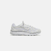 Nike WMNS P-6000 - Metallic Summit White / White / Pure Platin | Kith Metallic Summit White / White / Pure Platin