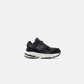 New Balance TD 2002R - Black | Kith Black