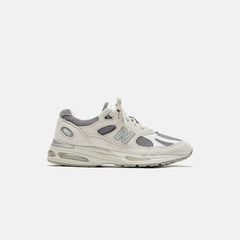 New Balance Made in UK 991v2 - Nimbus Cloud | Kith Nimbus Cloud