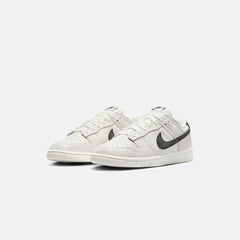 Nike Dunk Low Se - White / Black / Team Red | Kith White / Black / Team Red
