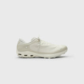 On Running x Post Archive Faction WMNS Cloudventure Peak - Ice / Moon | Kith Ice / Moon