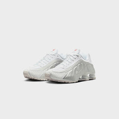 Nike Shox R4 - White / Metallic Silver / White / Bright Crimson | Kith White / Metallic Silver / White / Bright Crimson