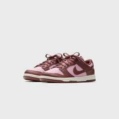Nike WMNS Dunk Low Next Nature - White / Elemental Pink | Kith White / Elemental Pink
