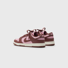 Nike WMNS Dunk Low Next Nature - White / Elemental Pink | Kith White / Elemental Pink