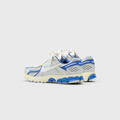 Nike WMNS Zoom Vomero 5 - Game Royal / White / Coconut | Kith Game Royal / White / Coconut