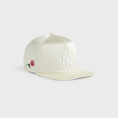 Kith & New Era for the New York Yankees Satin 9FORTY Snapback - Arete | Kith Arete