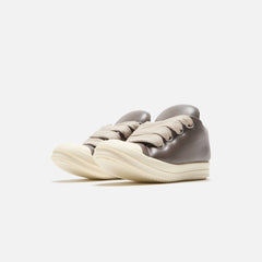 Rick Owens Scarpe in Pelle Jumbo Laced Padded Low Sneakers - Dark Dust | Kith Dark Dust / Milk