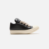 Rick Owens Scarpe in Pelle Jumbo Laced Padded Low Sneakers - Black / M | Kith Black / Milk