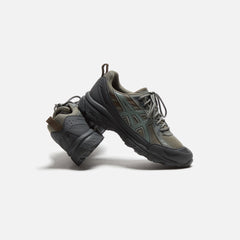 ASICS GEL-Venture 6 Shield - Graphite Grey / Truffle Grey | Kith Graphite Grey / Truffle Grey