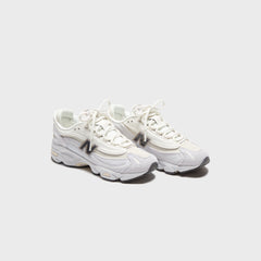 New Balance M1000 - Pearl Grey | Kith Pearl Grey