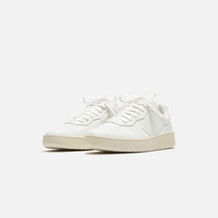 Veja V-90 - Extra White | Kith Extra White