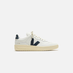 Veja V-90 - Extra White / Nautico | Kith Extra White / Nautico