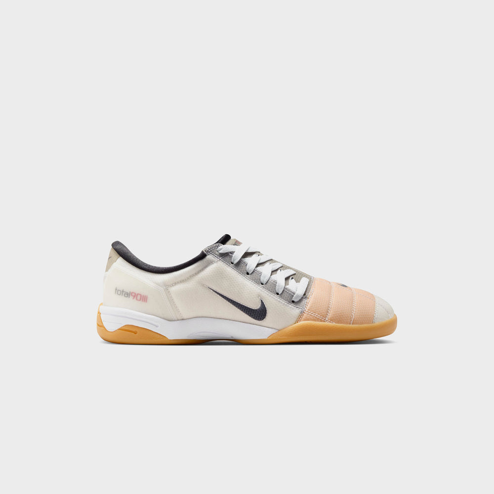 Nike Total 90 3 SP - White / Black / Gum | Kith White / Black / Gum