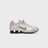 Nike Shox R4 - College Grey / University Red / Metallic Silver / Black | Kith College Grey / University Red / Metallic Silver / Black