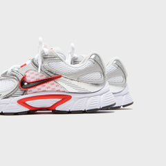 Nike WMNS V5 Rnr - White / Picante Red / Vast Grey / Black | Kith White / Picante Red / Vast Grey / Black