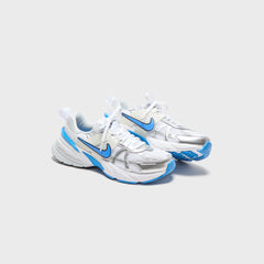 Nike WMNS V2K Run - White / Pure Platinum / Summit White / Light Photo | Kith White / Pure Platinum / Summit White / Light Photo Blue