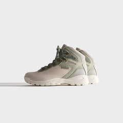 Kith & South2 West8 for Columbia Newton Ridge™ - Dark Stone Safari | Kith Dark Stone Safari