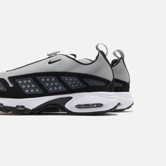 Nike WMNS Air Max SNDR - Silver / Black / White / Anthracite | Kith Silver / Black / White / Anthracite