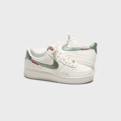 Nike Air Force 1 Low - Sail / Jade Horizon / Light Bone / University R | Kith Sail / Jade Horizon / Light Bone / University Red / Metallic Gold
