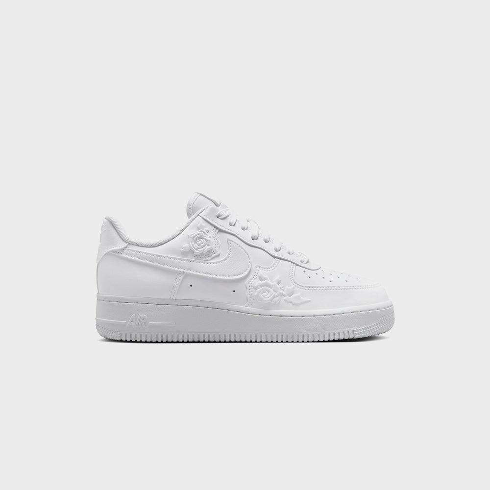 Nike WMNS Air Force 1 '07 SE - White / White / White / Black | Kith White / White / White / Black