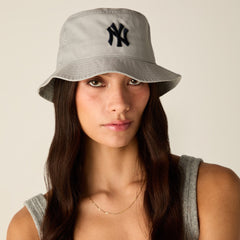 Kith Women & '47 for the New York Yankees Bucket Hat - Sandrift | Kith Sandrift