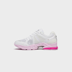 Saucony WMNS Progrid Triumph 4 - White / Pink | Kith White / Pink