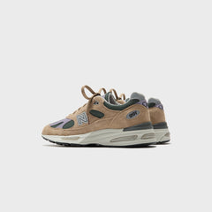 New Balance Made in UK 991v2 - Cement | Kith Cement