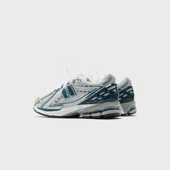 New Balance 1906R - Silver Metallic / Deep Ocean / White | Kith Silver Metallic / Deep Ocean / White