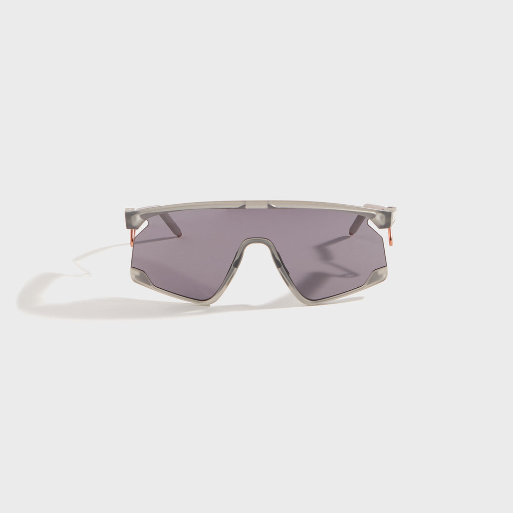 Oakley BXTR Metal - Matte Grey Ink / Prizm Grey | Kith Matte Grey Ink / Prizm Grey