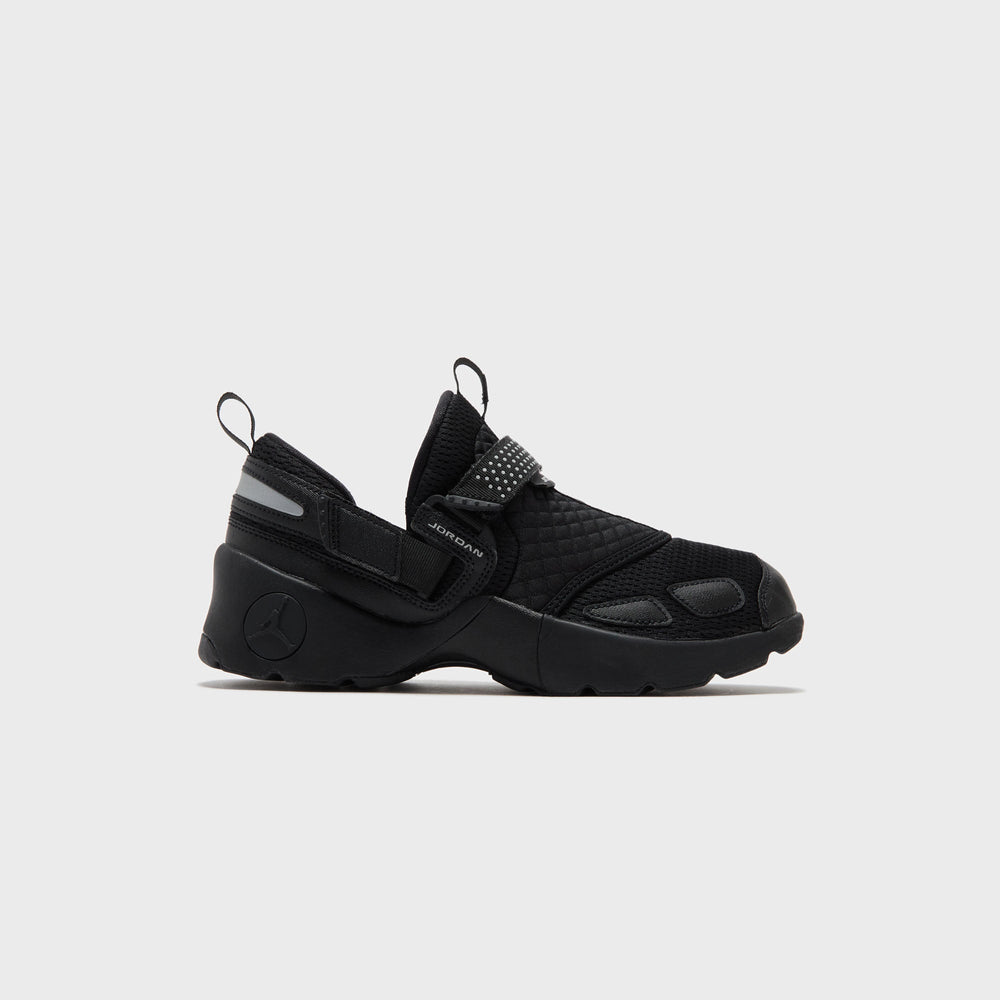 Jordan WMNS Trunner LX - Black / Black / Black | Kith Black / Black / Black