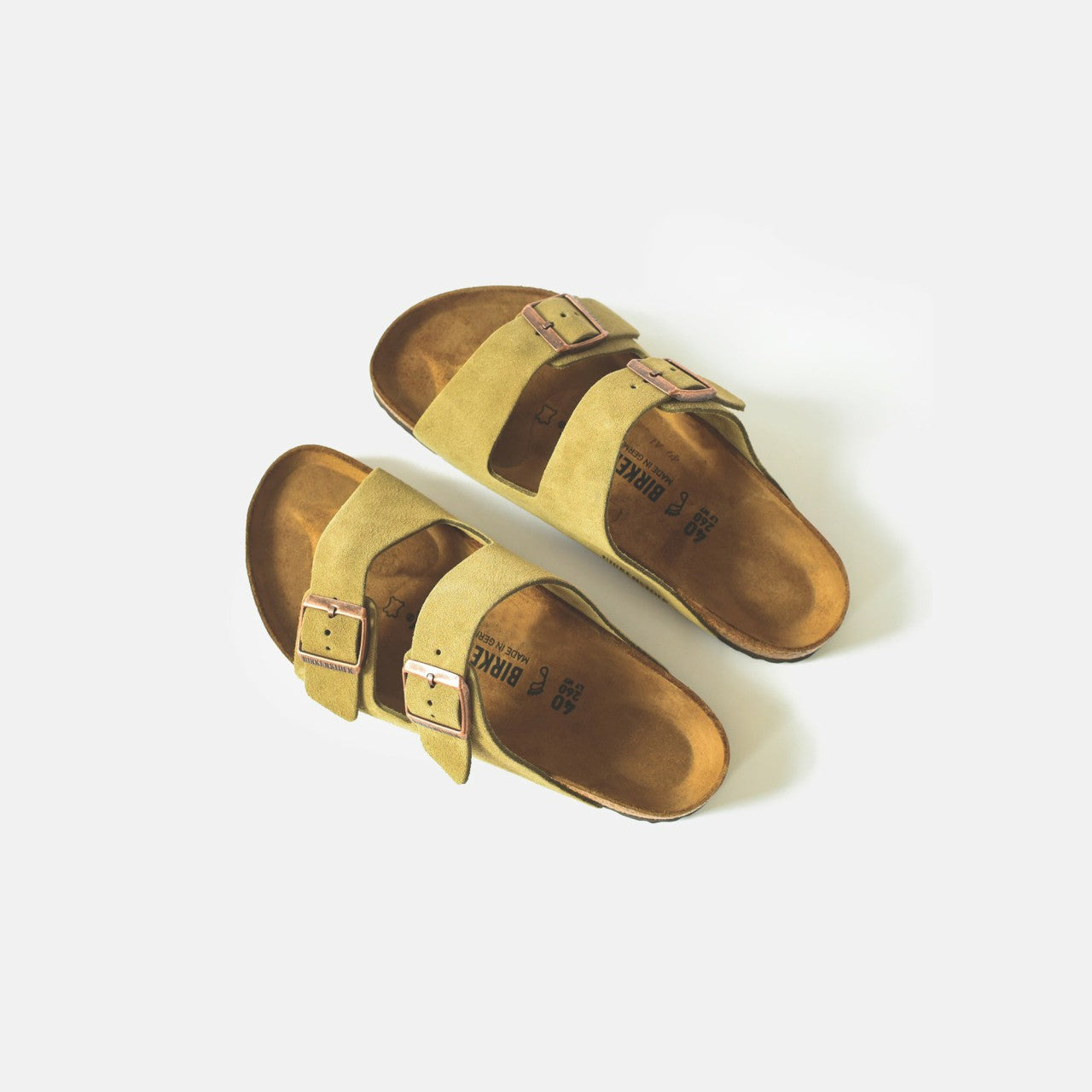 Birkenstock WMNS Arizona Suede - Taupe | Kith Taupe