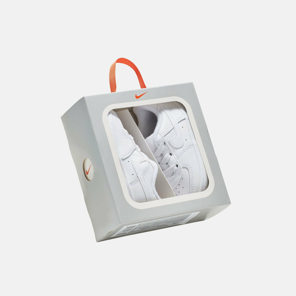 Nike Crib Air Force 1 - White | Kith White
