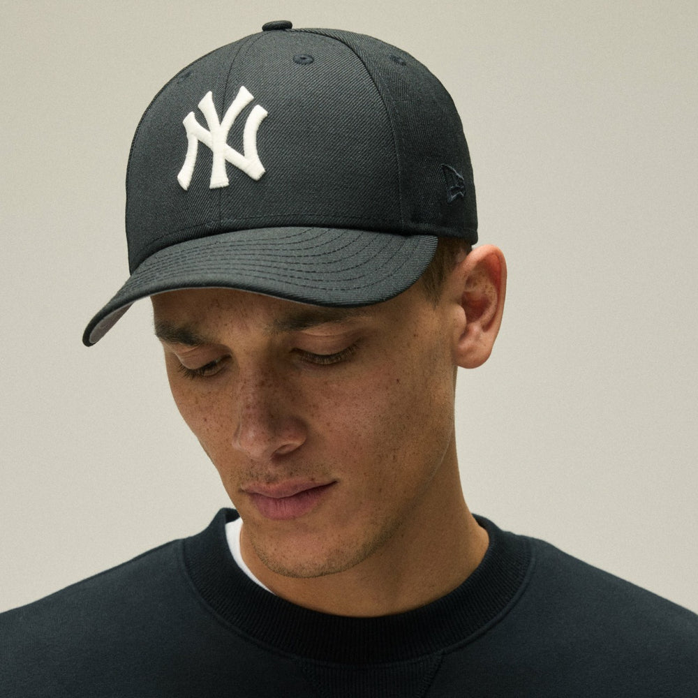 Kith & New Era for the New York Yankees 59FIFTY Low Profile - Black | Kith Black