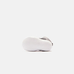 Jordan Crib Air Jordan 1 - Black / Neck Gray / White | Kith Black / Neck Gray / White
