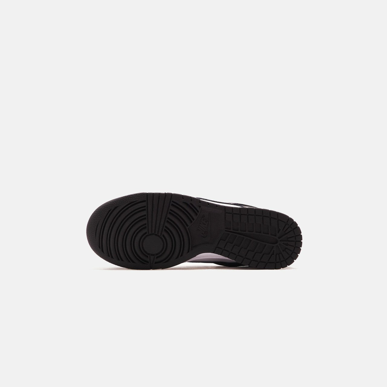 Nike Dunk Low Retro - White / Black | Kith White / Black