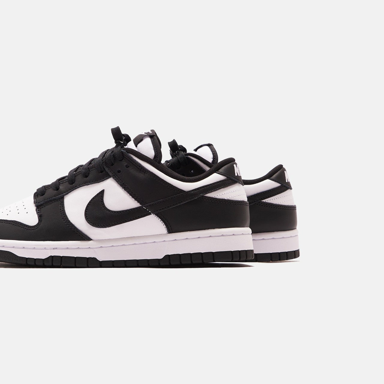 Nike WMNS Dunk Low - White / Black | Kith White / Black