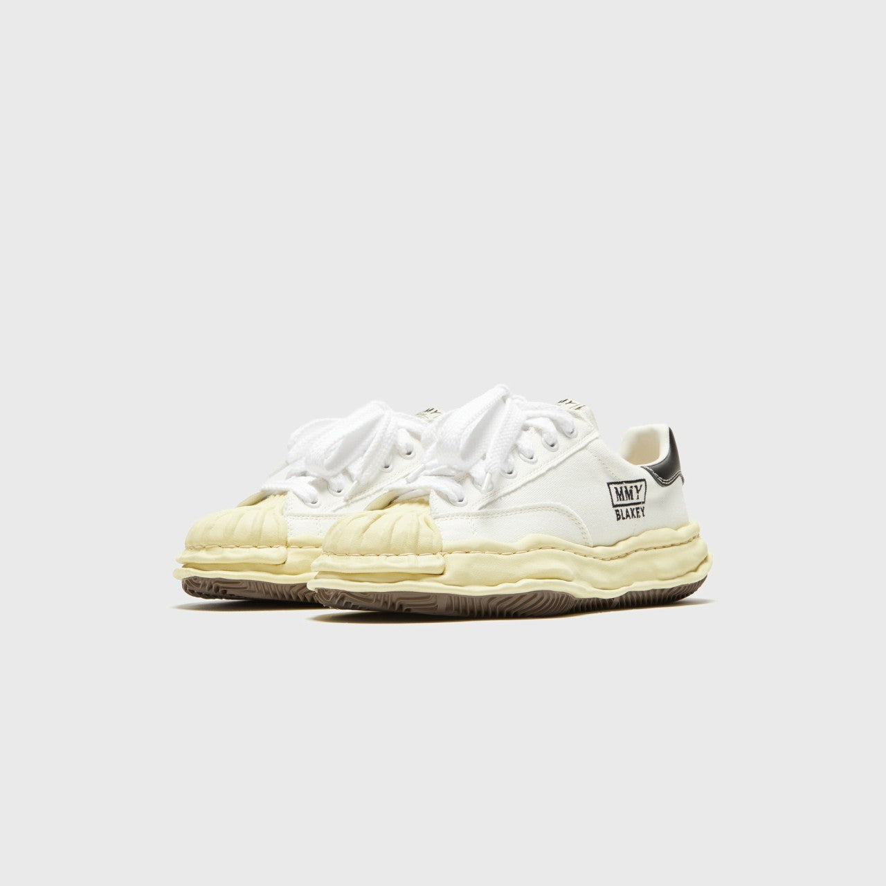 Mihara Yasuhiro Blakey Low - White | Kith White