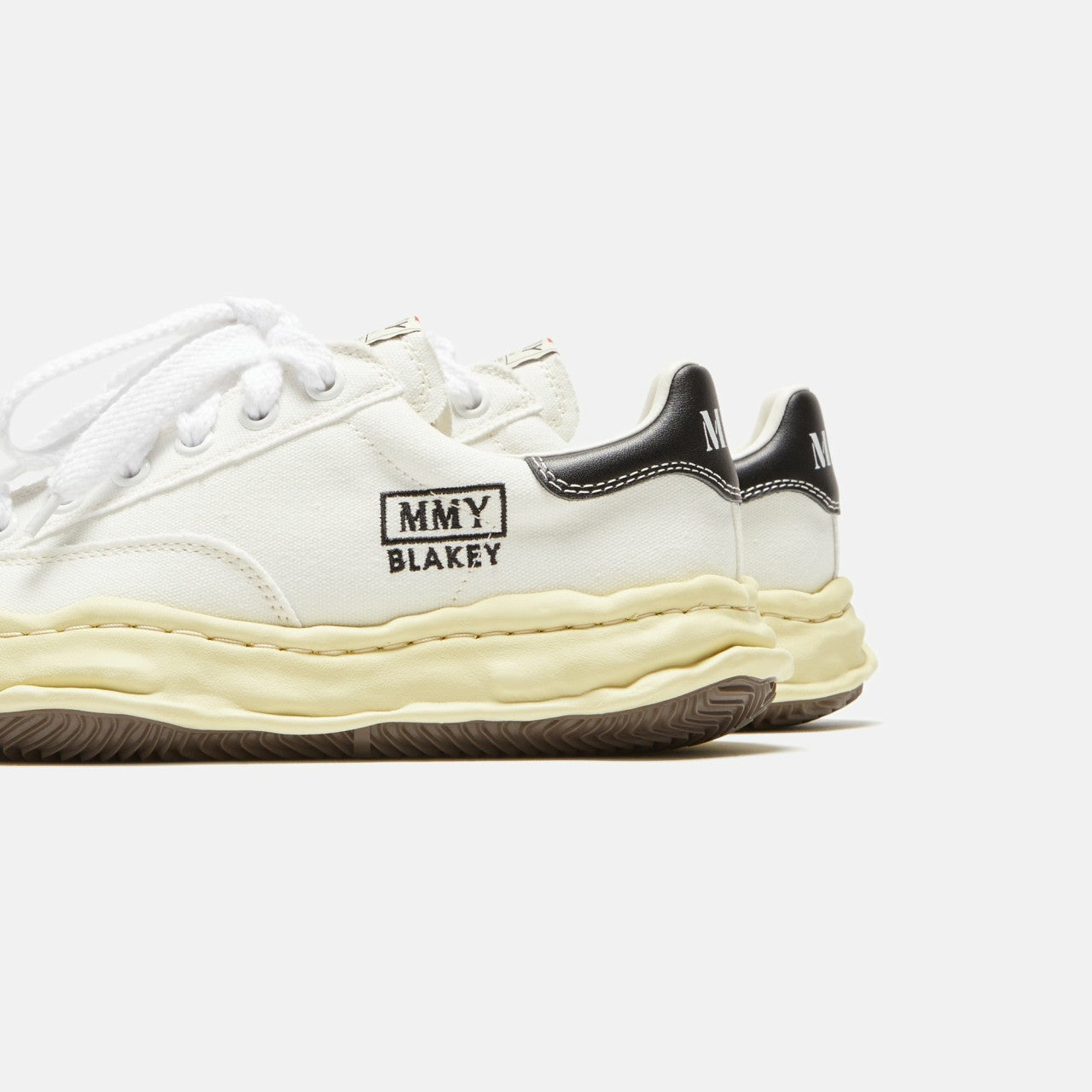 Mihara Yasuhiro Blakey Low - White | Kith White