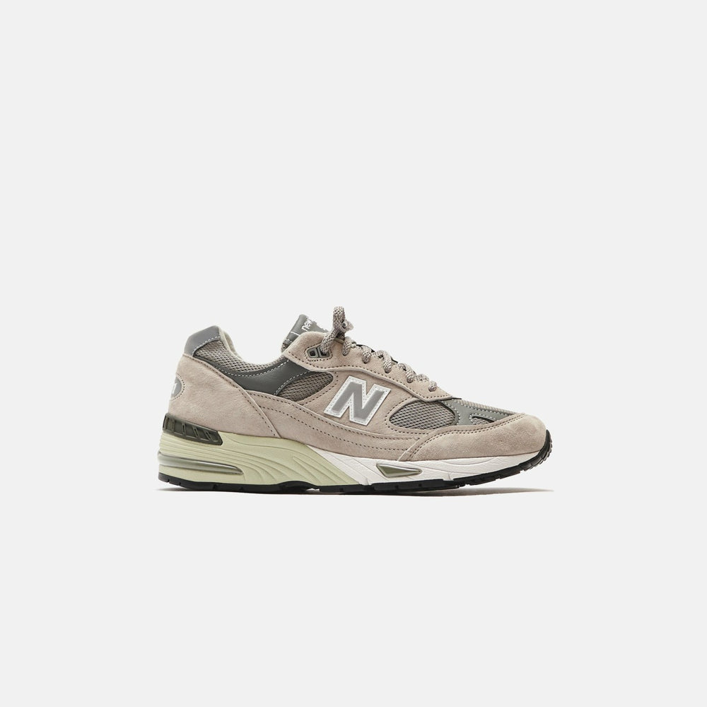 New Balance WMNS Made in UK 991 - Grey | Kith Grey