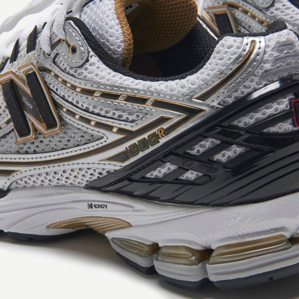 New Balance 1906R - Metallic Silver | Kith Metallic Silver