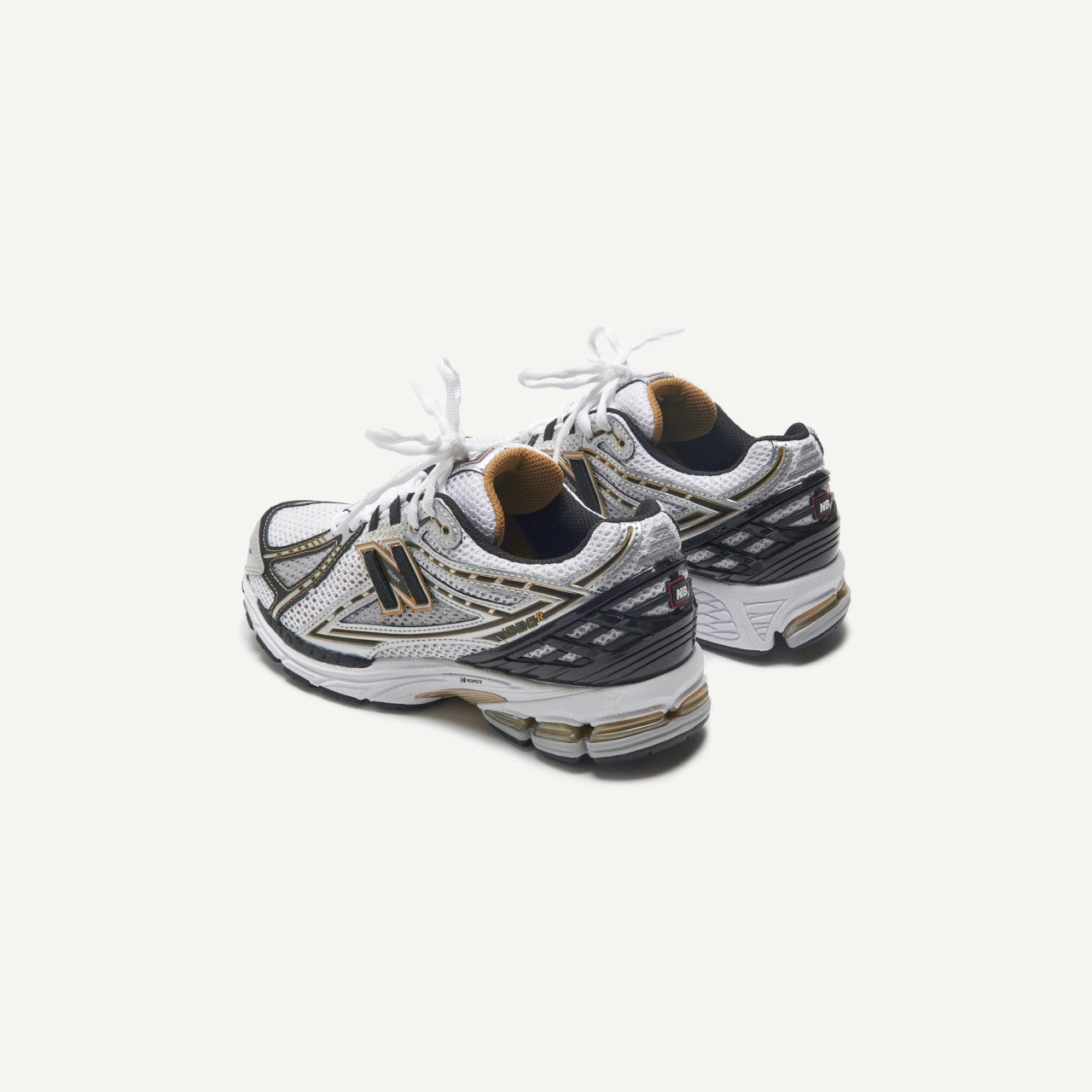 New Balance 1906R - Metallic Silver | Kith Metallic Silver
