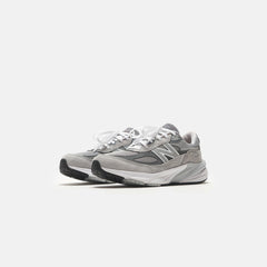 New Balance 990V6 - Grey | Kith Grey