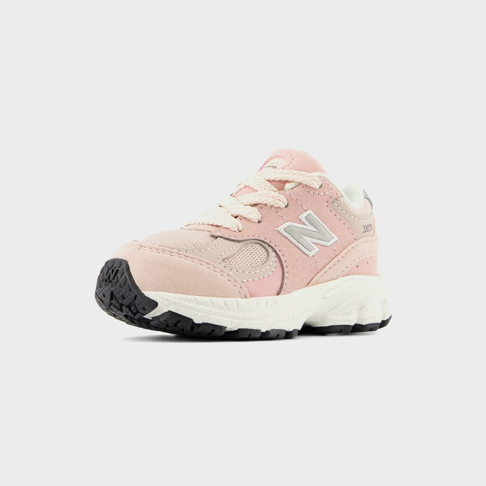New Balance Infant 2002 - pink sand | Kith pink sand