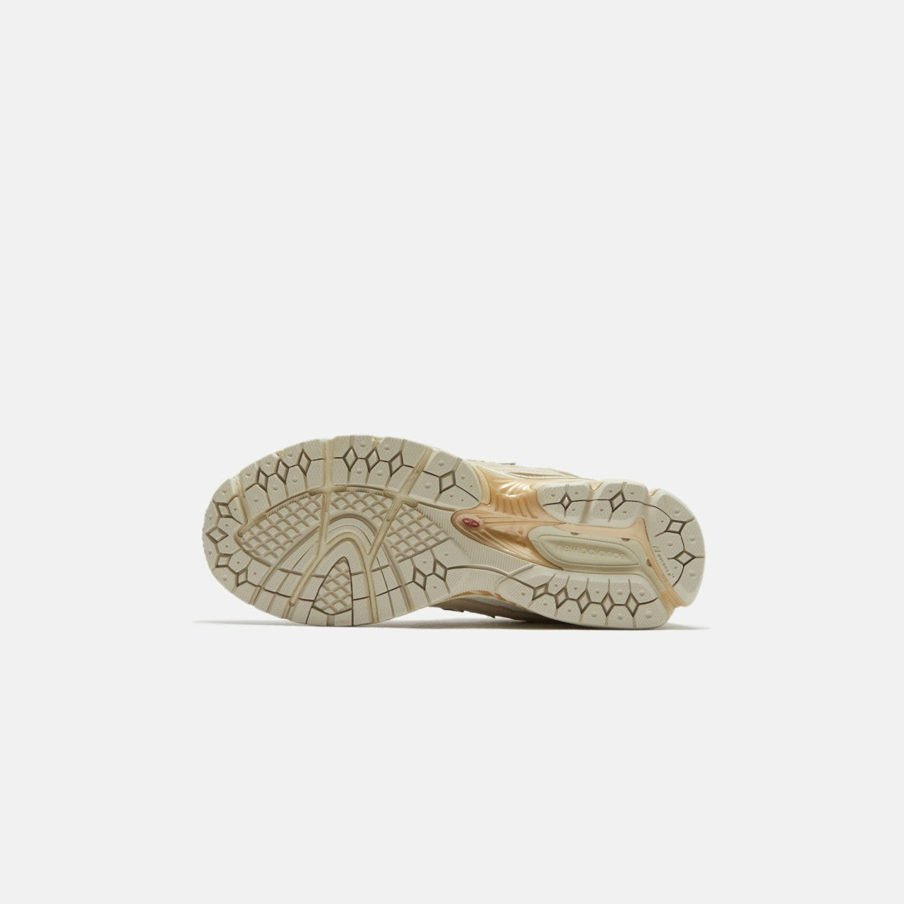 New Balance 2002R - Sandstone | Kith Sandstone