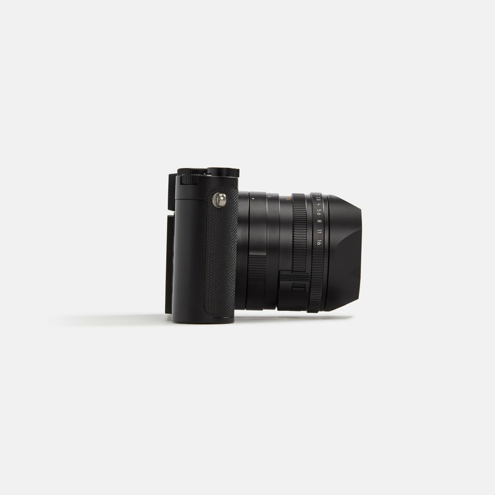 Leica Q3 - Black | Kith Black