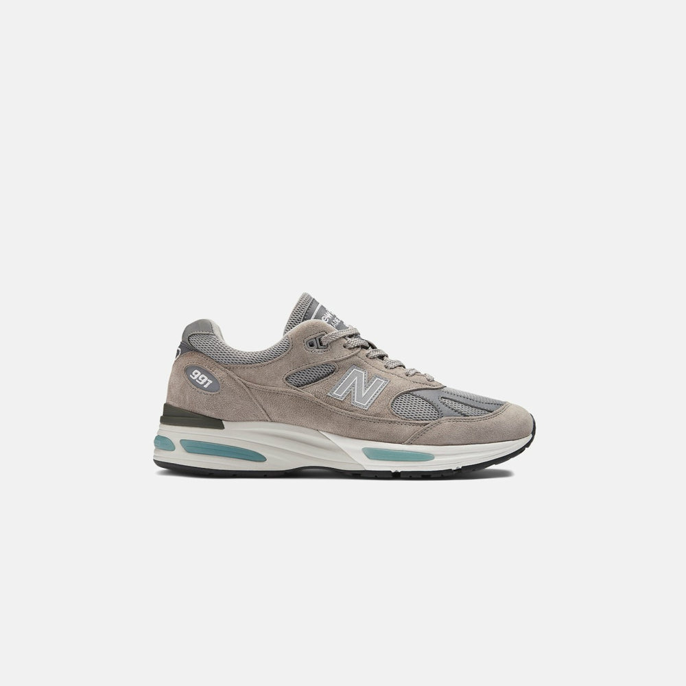 New Balance Made in UK 991v2 - Alloy / Smoked Pearl / Silver | Kith Alloy / Smoked Pearl / Silver